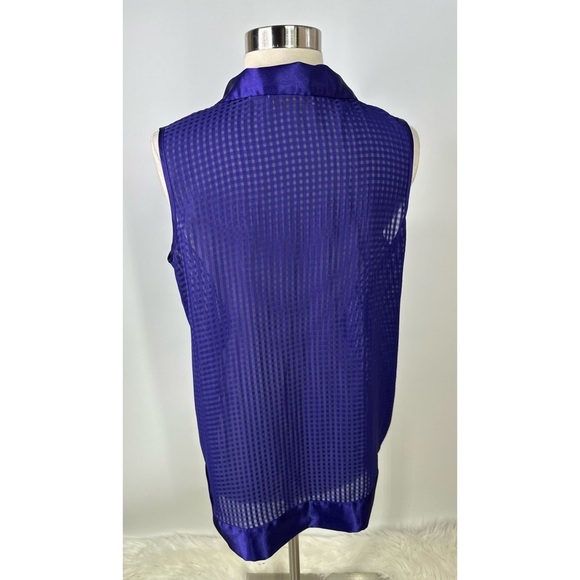 Victorias Secret Sheer Button Down Sleeveless Top - Picture 3 of 9